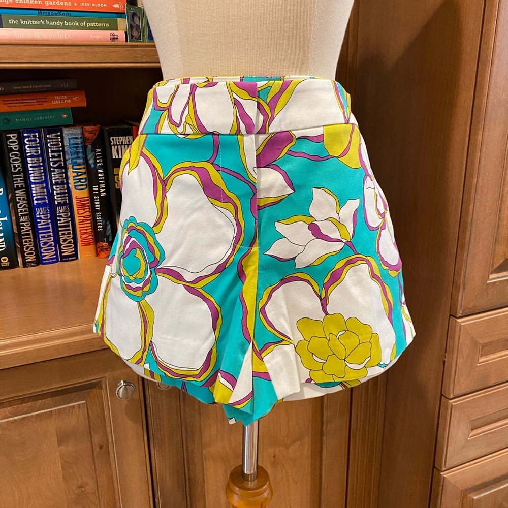 Trina Turk Printed Short Shorts